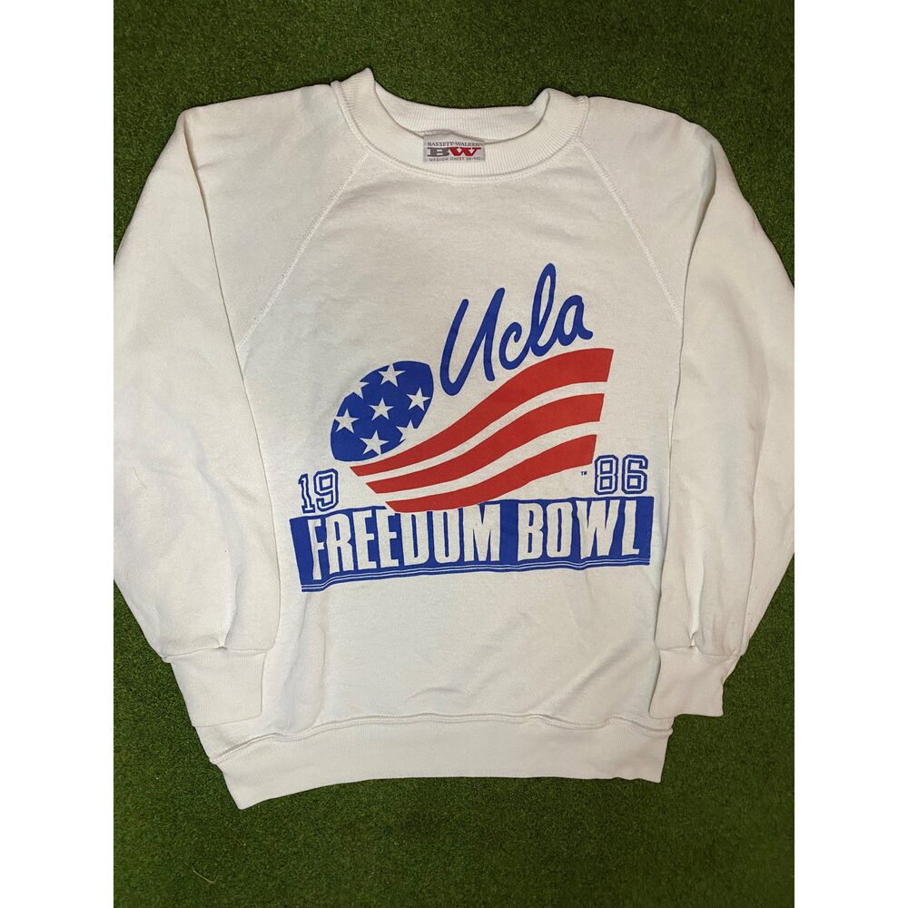 1986 Ucla Bruins  Freedom Bowl  Vintage College Football Sweatshirt Medium